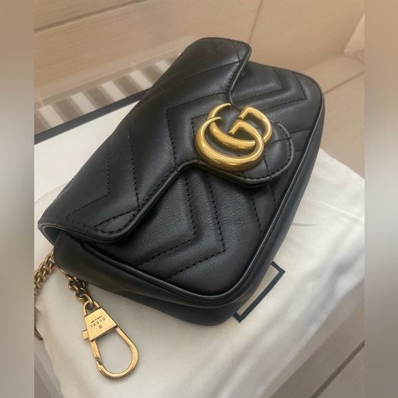 Gucci Handbags - Gucci GG MARMONT SUPER MINI BAG